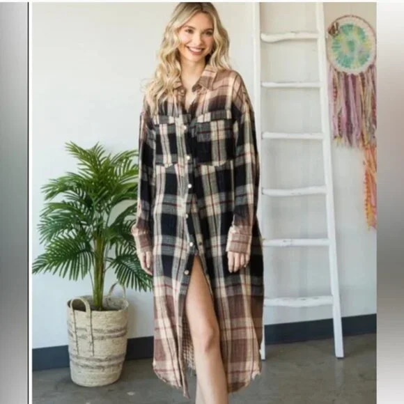 OLI & Hali Black Plaid Button-Up Duster MED - NWOT - Picture 1 of 9